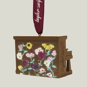 Taylor Swift Acoustic Set Piano Ornament
